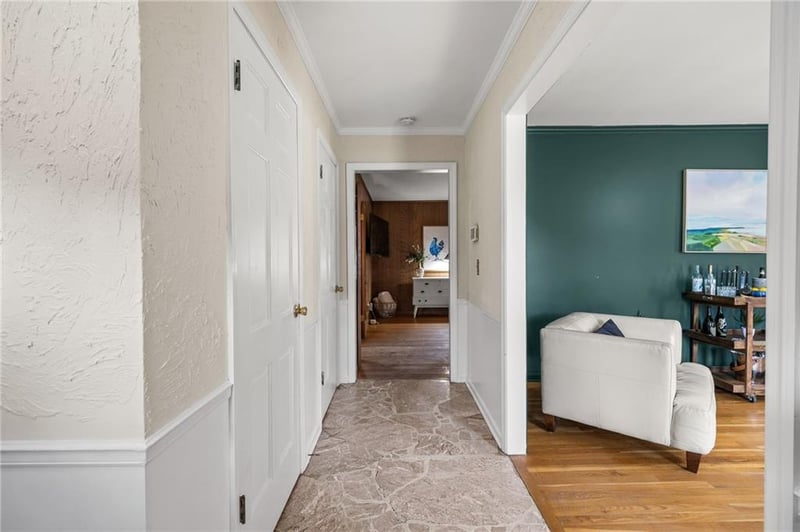 412 Briarcliff Rd, Kansas City, MO 64116