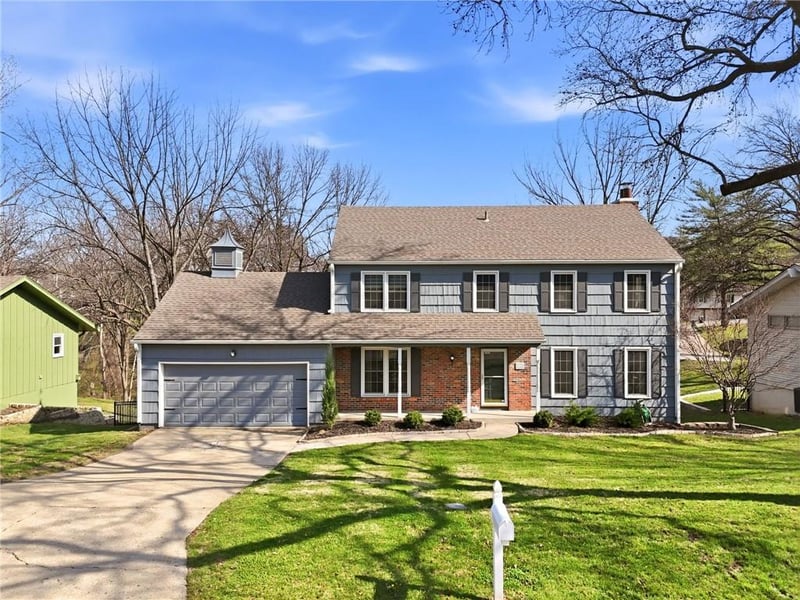 412 Briarcliff Rd, Kansas City, MO 64116