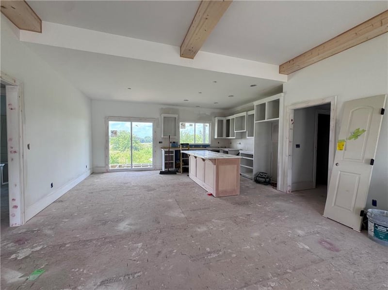 803 Timberline Dr, Cameron, MO 64429