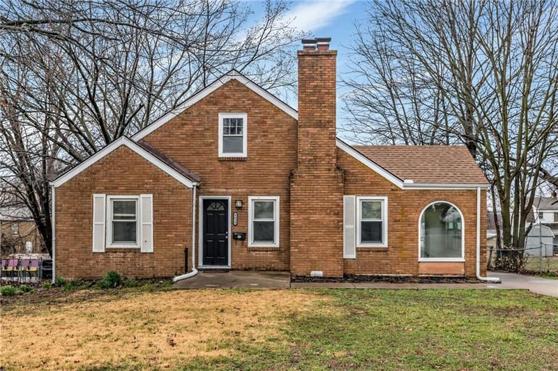 9614 32nd S St, Independence, MO 64052