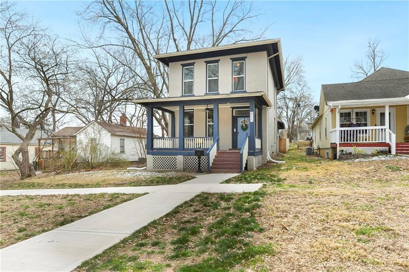 415 Elm St, Leavenworth, KS 66048