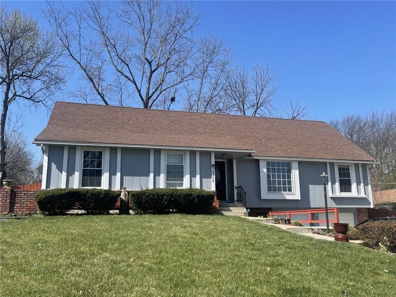 9706 Melrose Dr, Overland Park, KS 66214