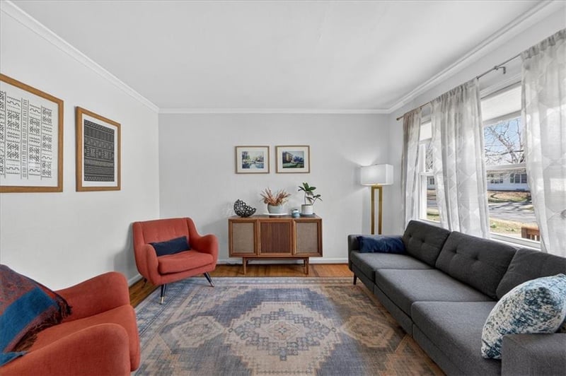 8306 Madison Ave, Kansas City, MO 64114