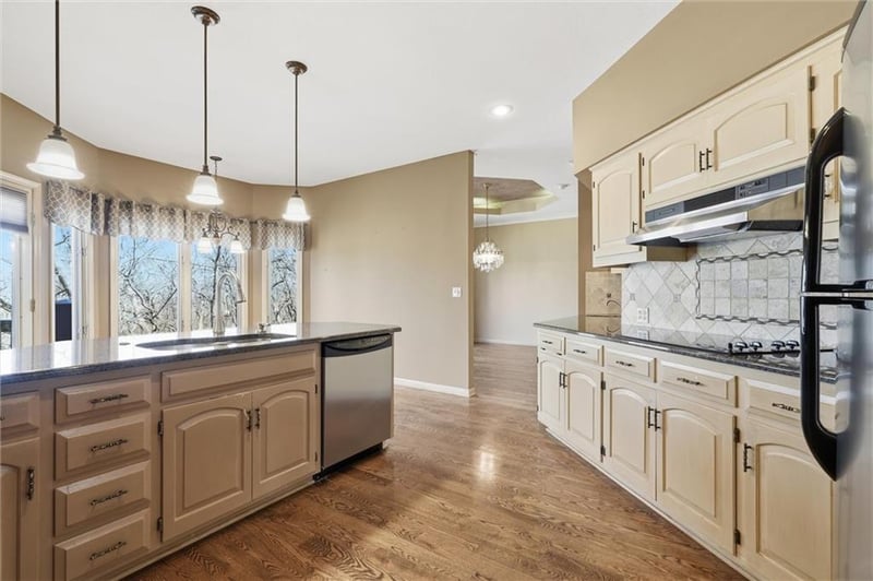 22 123rd Ter, Kansas City, MO 64145