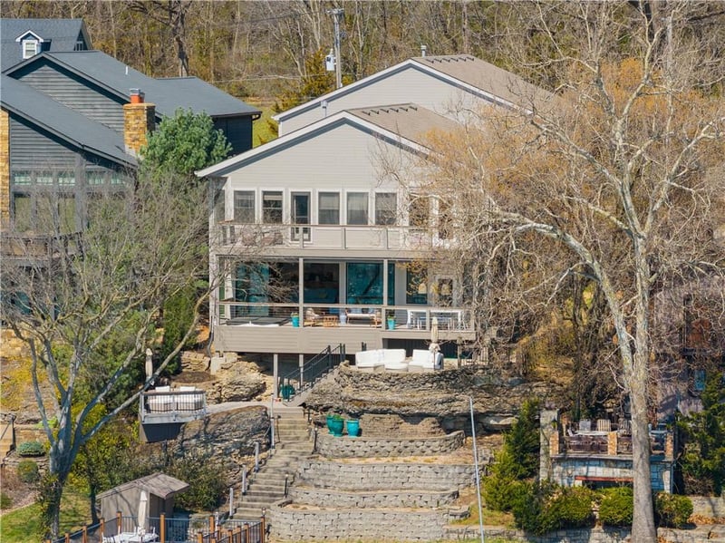 20 H St, Lake Lotawana, MO 64086