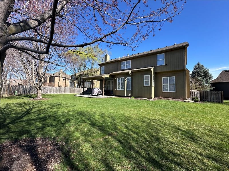 13828 Hauser St, Overland Park, KS 66221