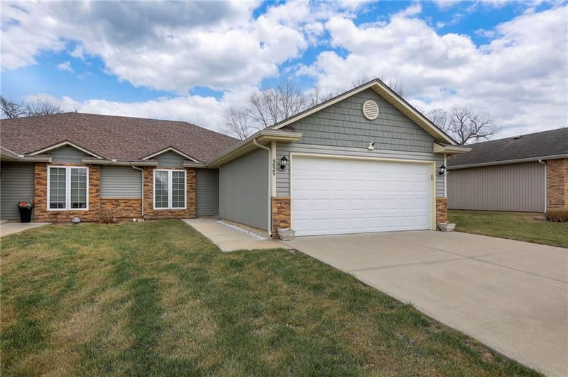 4625 Appleton Ave, Kansas City, MO 64133