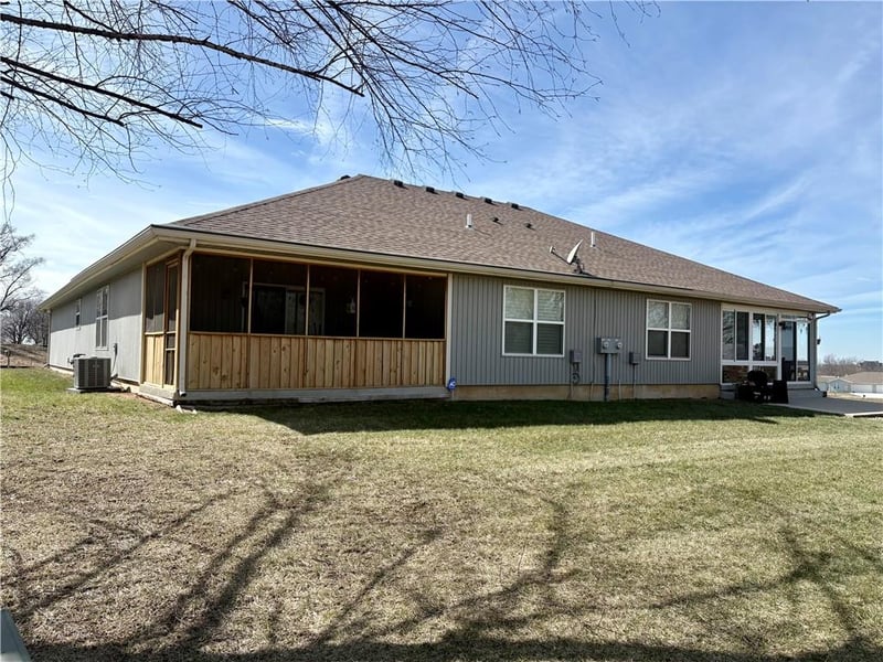 4625 Appleton Ave, Kansas City, MO 64133