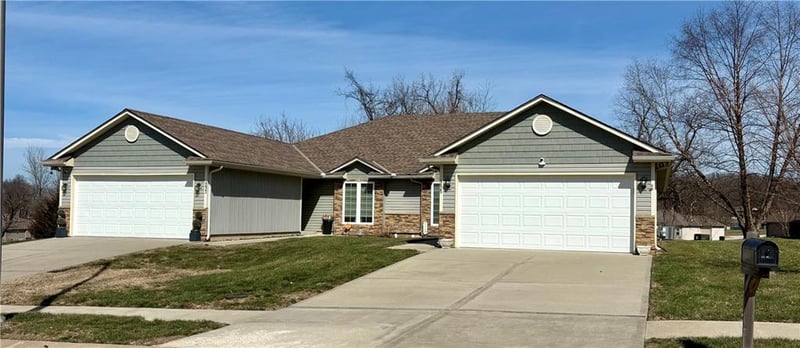 4625 Appleton Ave, Kansas City, MO 64133