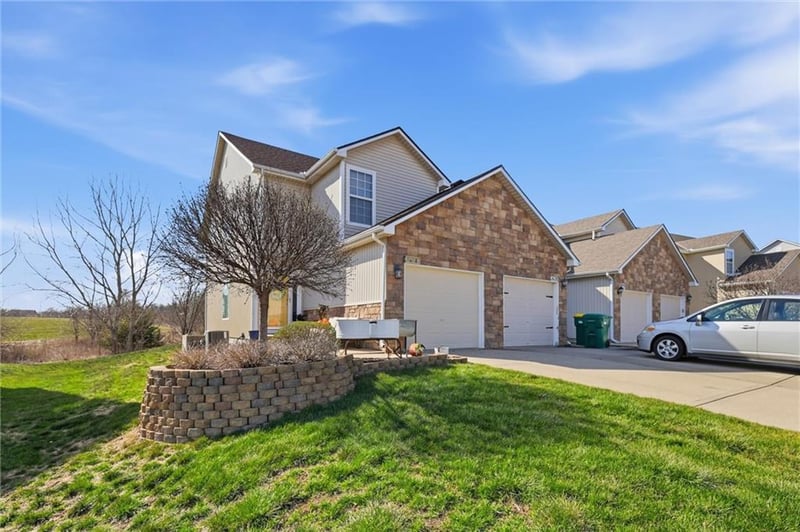 1618 128th St, Kansas City, KS 66109