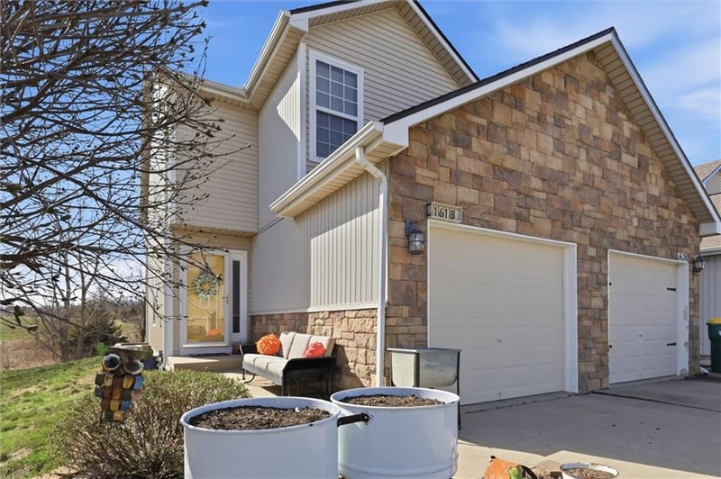 1618 128th St, Kansas City, KS 66109
