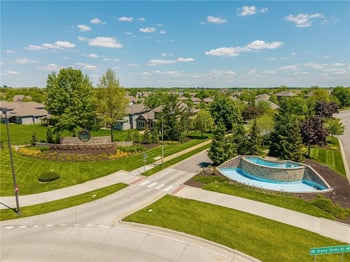 2827 NE 102nd Ter, Kansas City, MO 64155