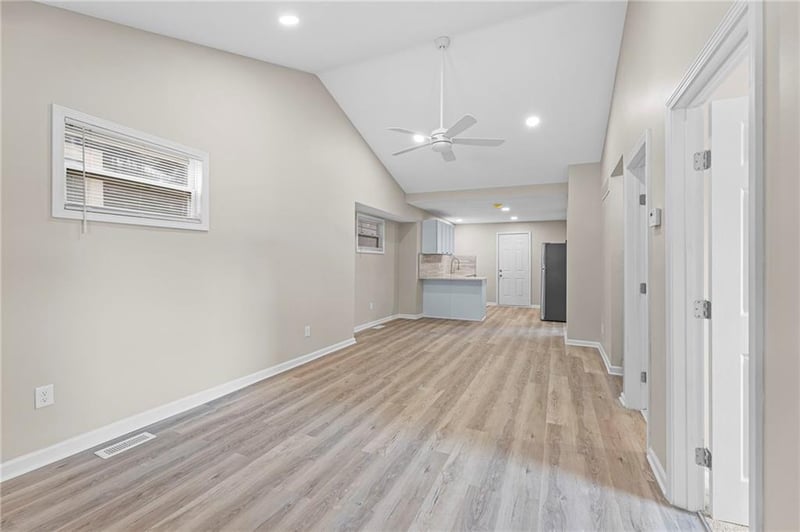 4517 Jarboe St, Kansas City, MO 64111