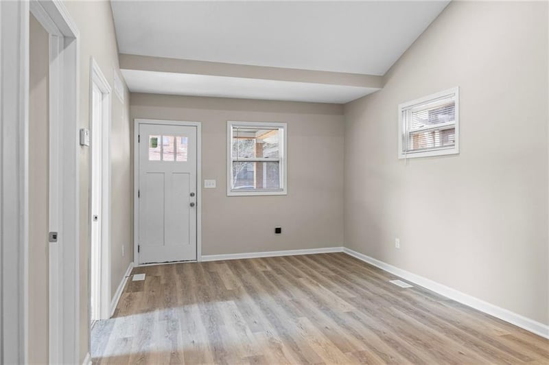 4517 Jarboe St, Kansas City, MO 64111