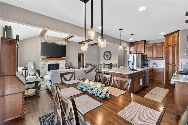 19013 Deer Run St, Spring Hill, KS 66083