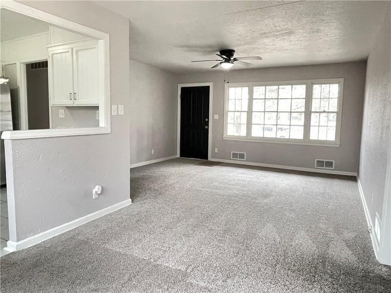 8955 54th St, Raytown, MO 64133
