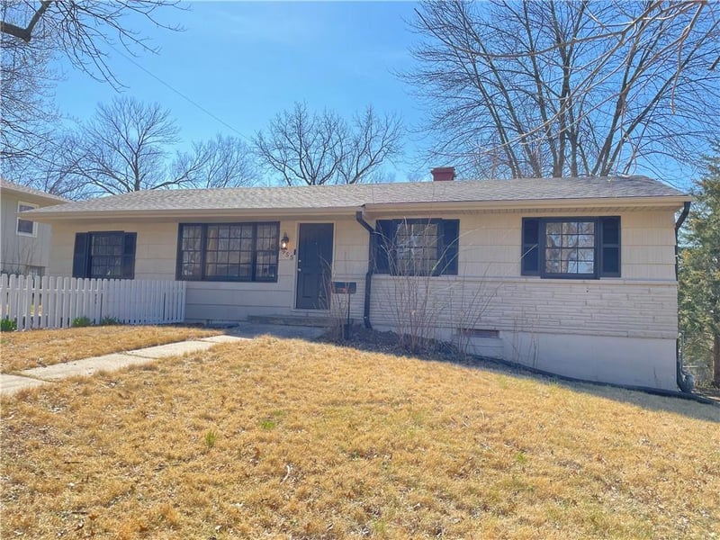 8955 54th St, Raytown, MO 64133