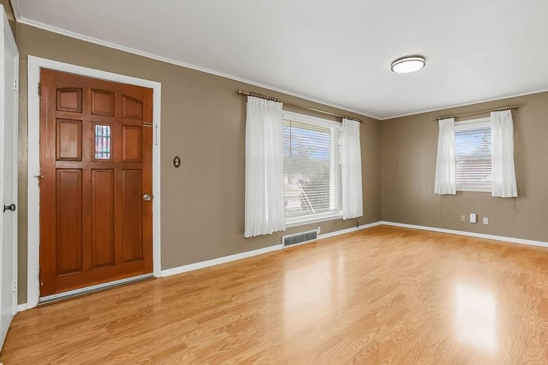 7927 Greeley Ave, Kansas City, KS 66109