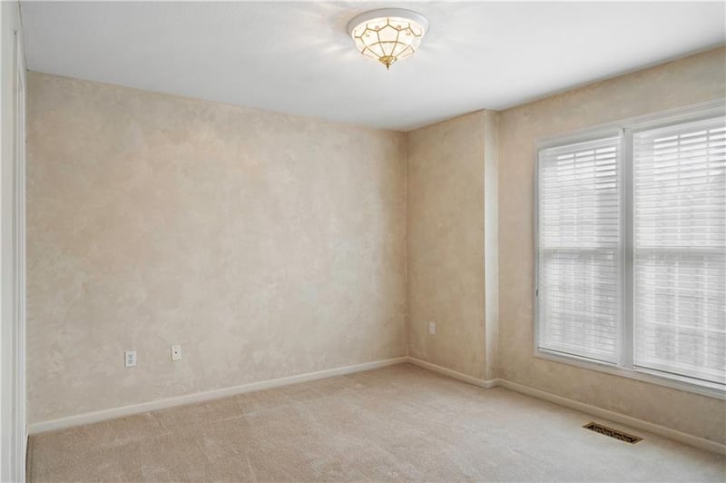 4804 59th Ct, Kansas City, MO 64151