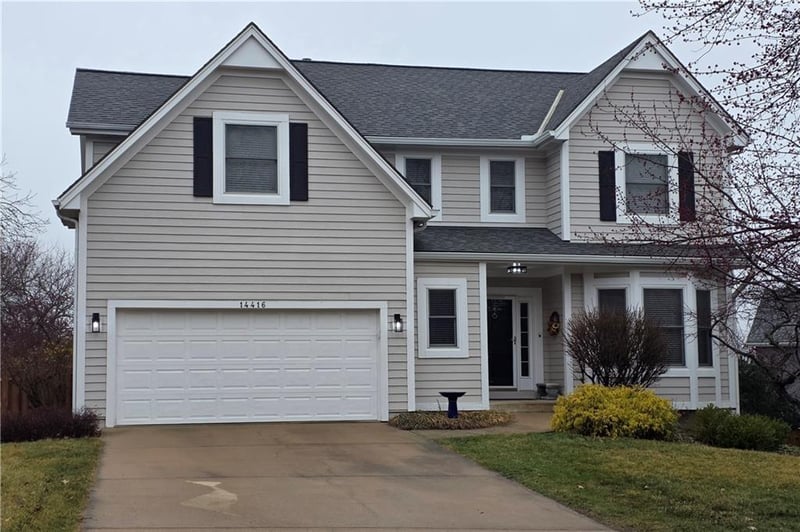 14416 Hemlock St, Overland Park, KS 66223
