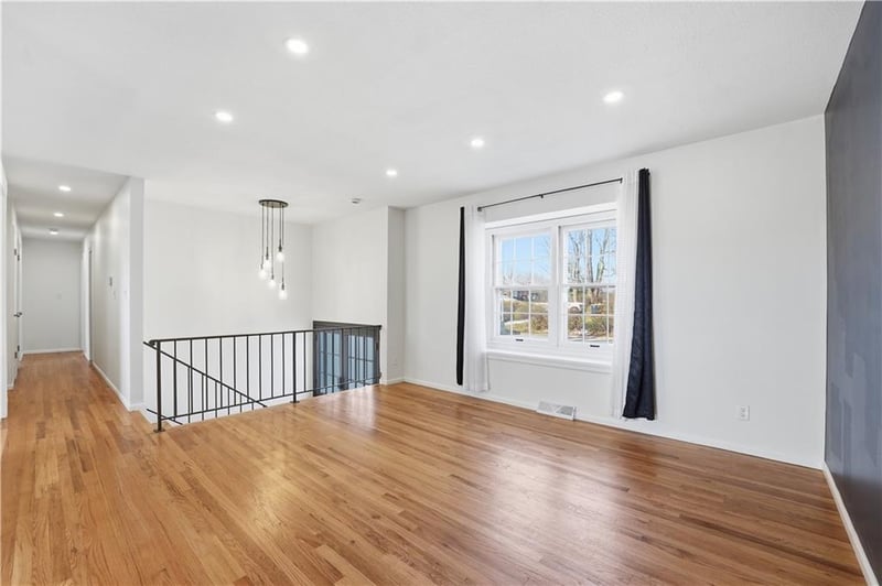 11629 Sycamore St, Kansas City, MO 64134