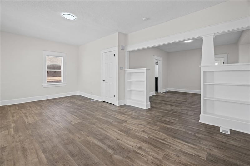 4904 23rd St, Kansas City, MO 64127