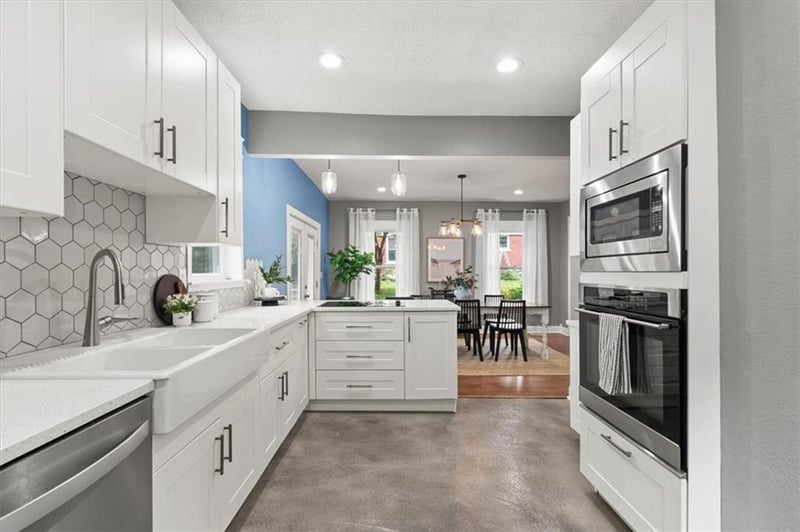 2827 Campbell St, Kansas City, MO 64109