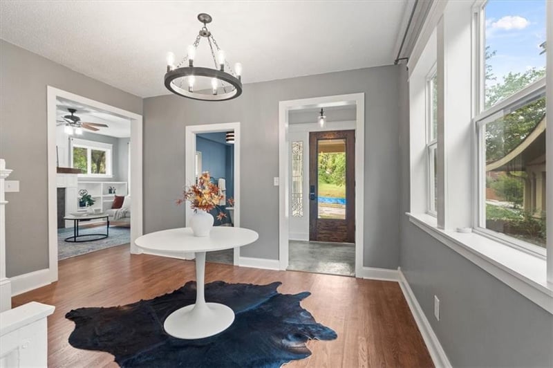 2827 Campbell St, Kansas City, MO 64109