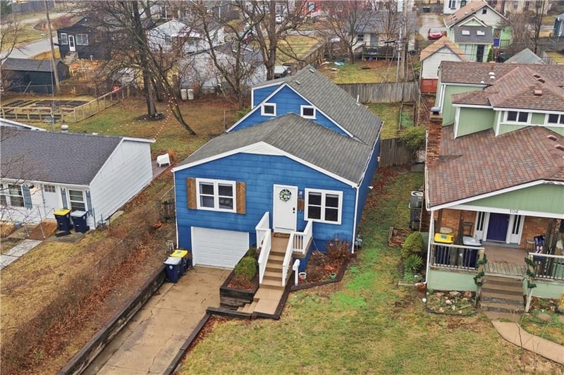 106 81st St, Kansas City, MO 64114