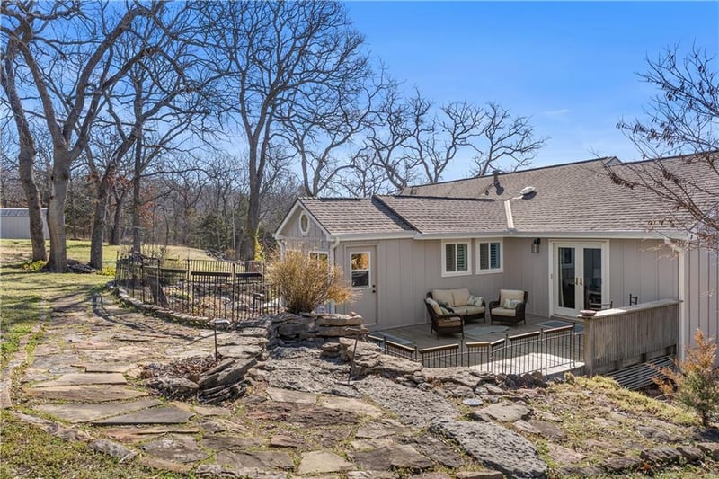 57 Y St, Lake Lotawana, MO 64086