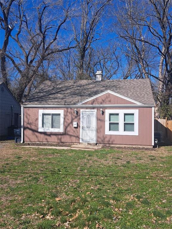 1504 72 St, Kansas City, MO 64131