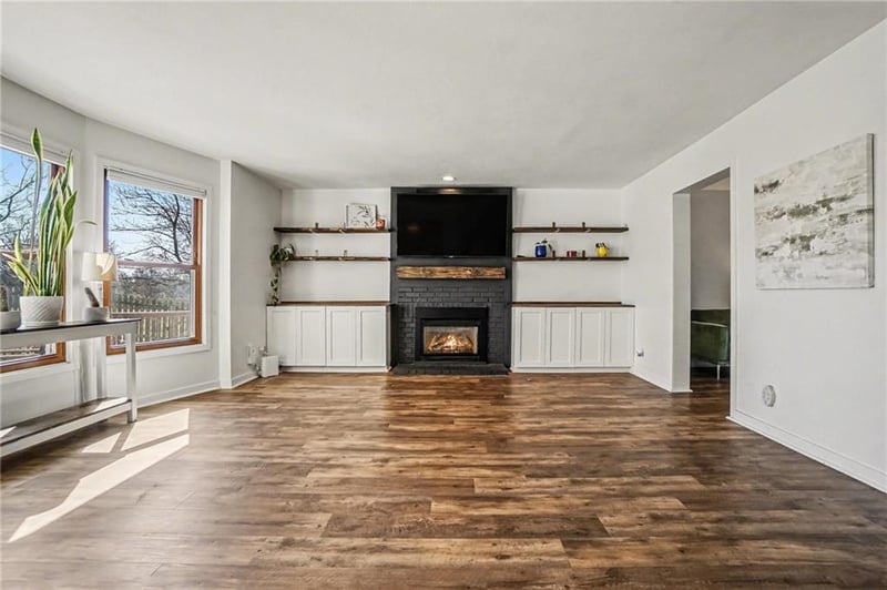 1611 100th Ct, Kansas City, MO 64155