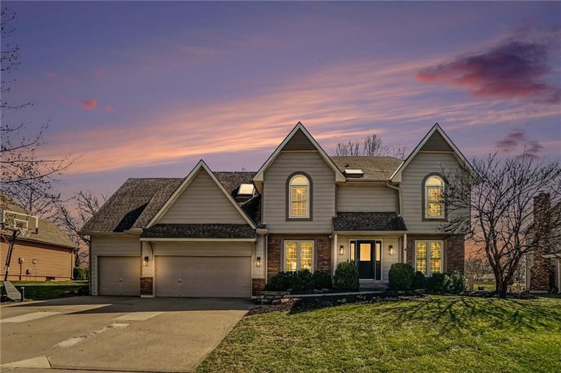 1611 100th Ct, Kansas City, MO 64155