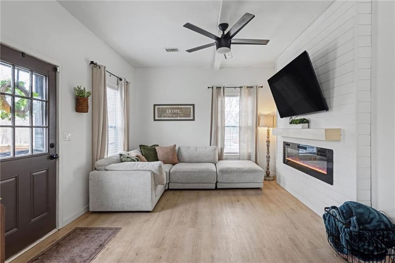 11512 Mcgee St, Kansas City, MO 64155