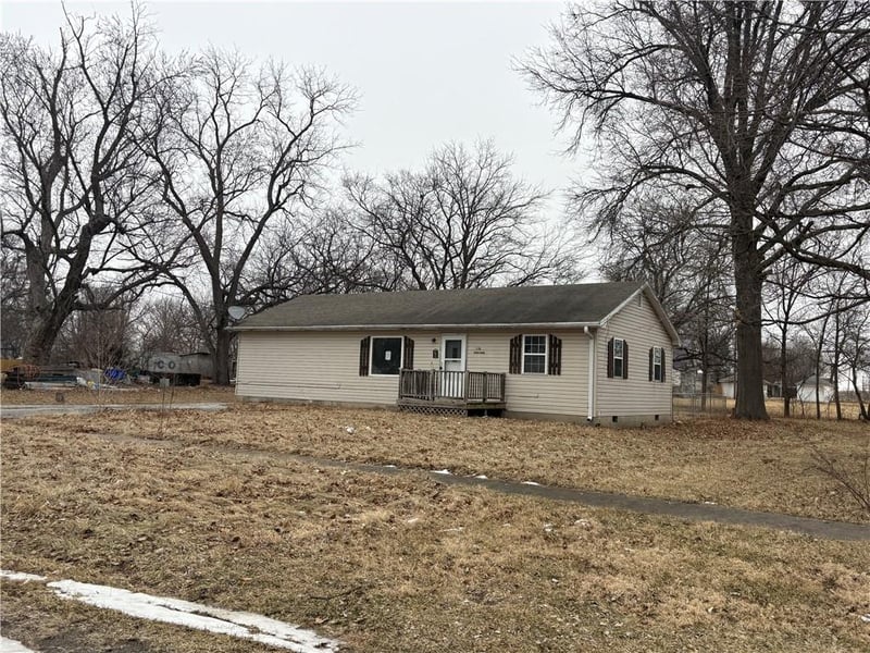 117 Manning St, Burlington Jct, MO 64428