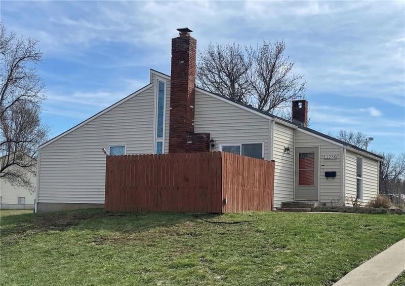 11230 Calico Ave, Kansas City, MO 64137