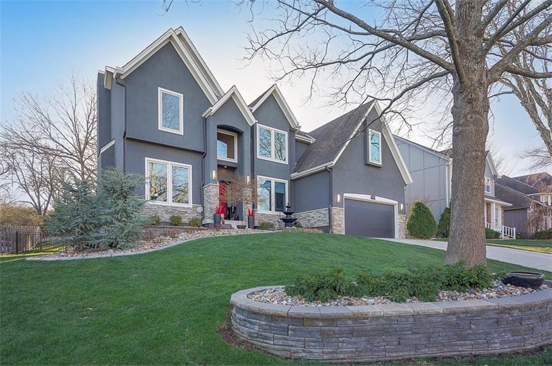 11541 Brentwood St, Olathe, KS 66061