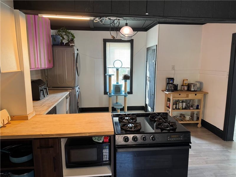 81 Mill St, Kansas City, KS 66101