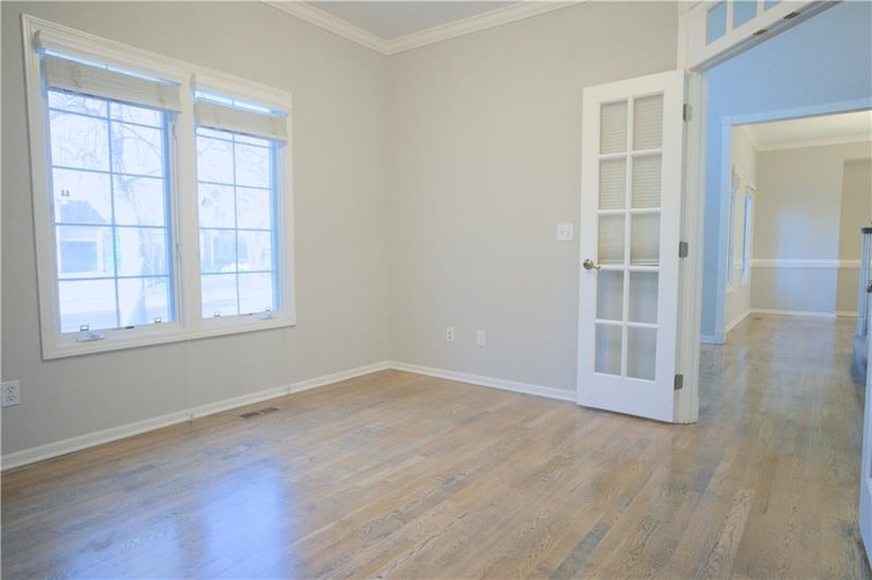 9233 143rd Ter, Overland Park, KS 66221