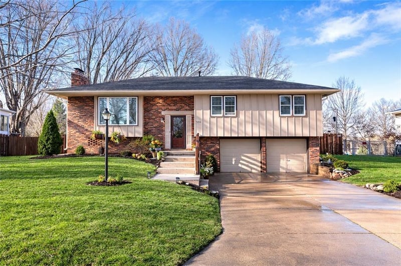 7228 Lafayette Ave, Kansas City, KS 66109