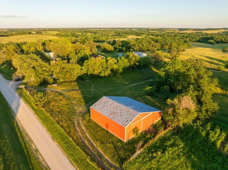 46863 192nd St, Richmond, MO 64085