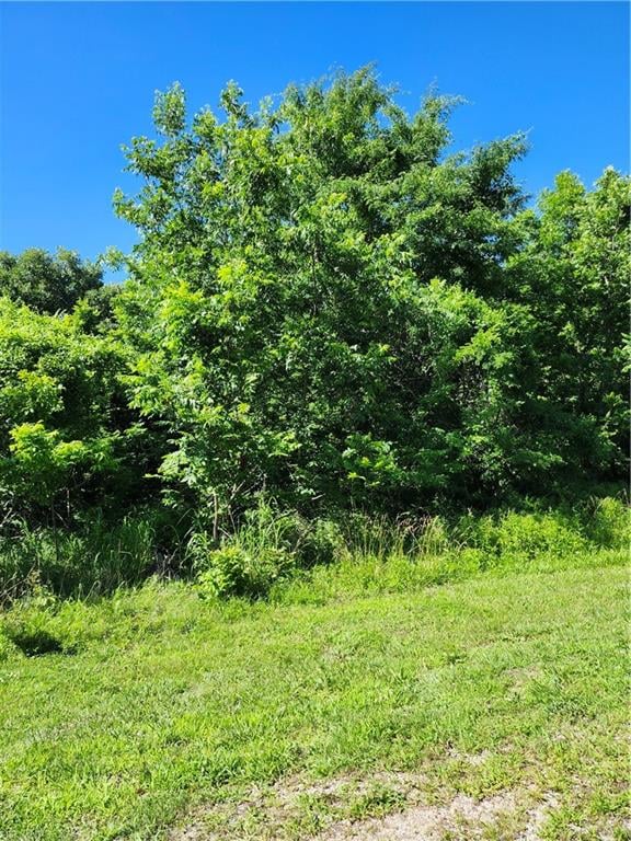37 Oakdale Ct, Linn Valley, KS 66040