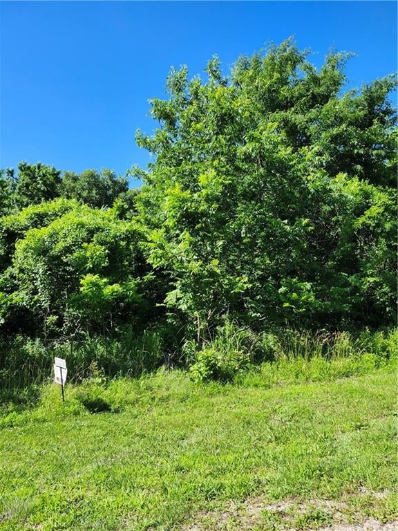 37 Oakdale Ct, Linn Valley, KS 66040