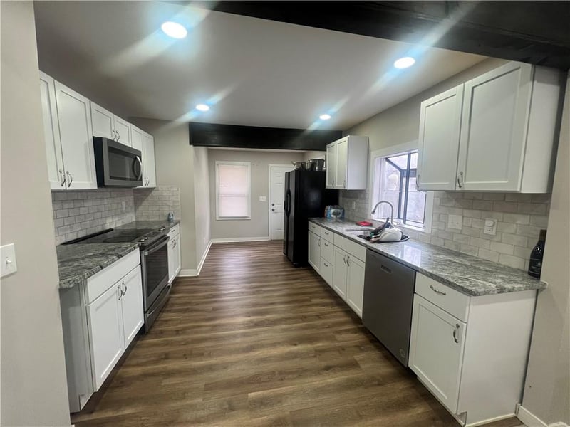 3081 21st St, Kansas City, KS 66104