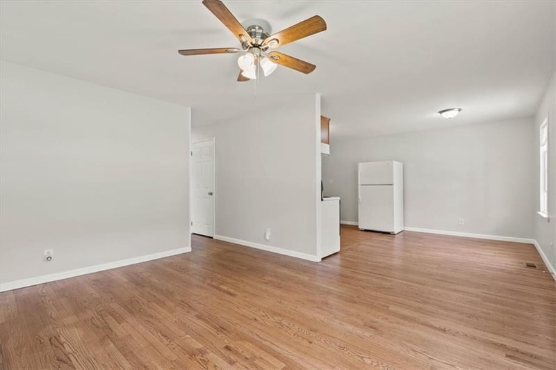 307 3rd Dr, Independence, MO 64050