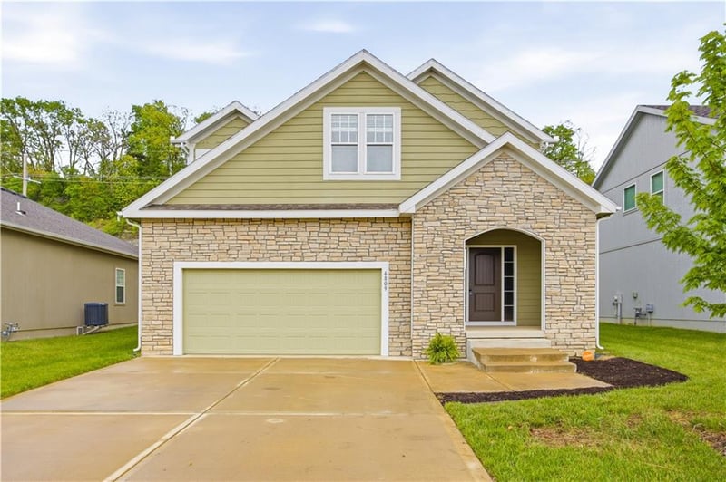 6809 Prairie Ln, Parkville, MO 64152