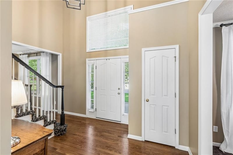 5837 Millbrook St, Shawnee, KS 66218