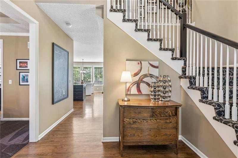 5837 Millbrook St, Shawnee, KS 66218
