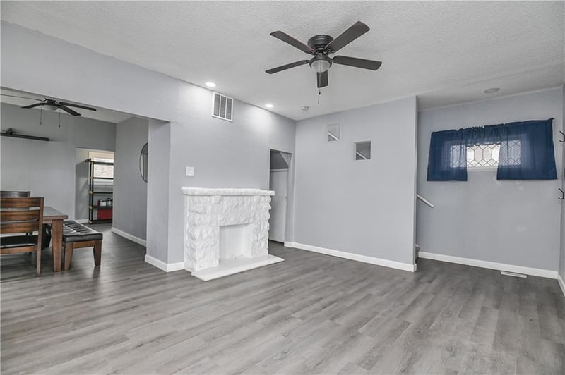 3820 Wabash Ave, Kansas City, MO 64109