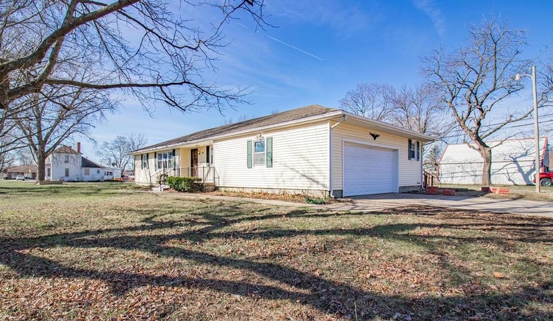 306 Lee St, Leeton, MO 64761